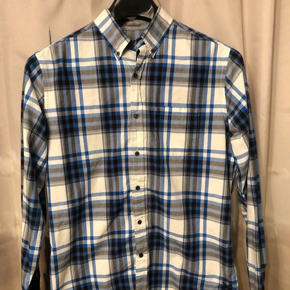 MEN’S AMERICAN EAGLE BUTTON DOWN